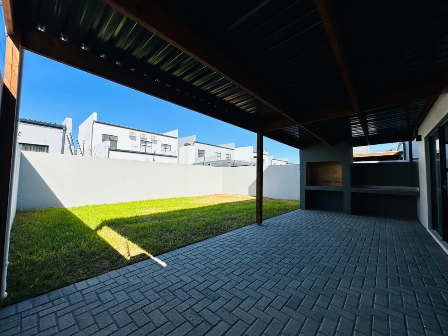 4 Bedroom Property for Sale in Sandown Western Cape